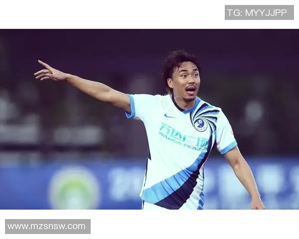 大连人足球俱乐部明星球员盘点及未来发展展望