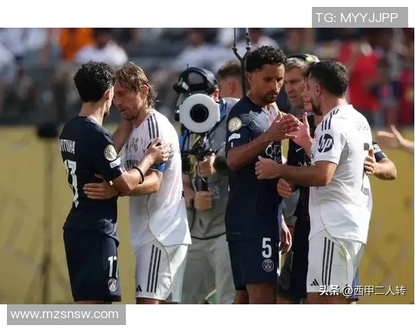 退役足球球星荣光告别赛：辉煌历程与新篇章的精彩开启