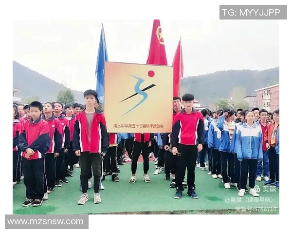 以足球球星挂图点亮热血青春激发运动激情与无限梦想